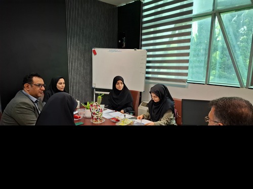 جلسه مرداد ماه (شب علم) مدیر فرهنگی و کمیته تحقیقات و فناوری دانشجویی دانشگاه علوم پزشکی شیراز