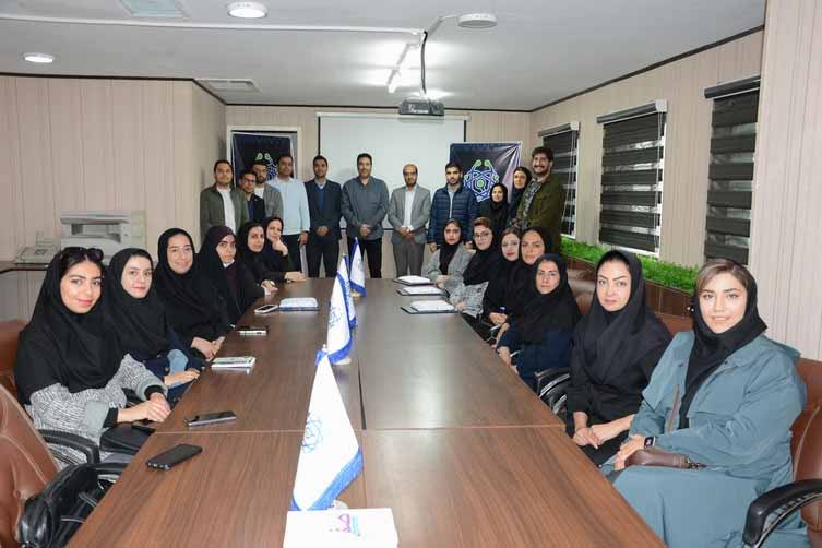 حضور سرپرستان هیئت علمی و دبیران محترم دانشجویی دانشکده های علوم پزشکی در مراسم تقدیر